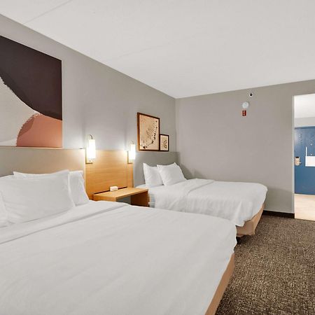 Spark By Hilton Plymouth Exterior photo