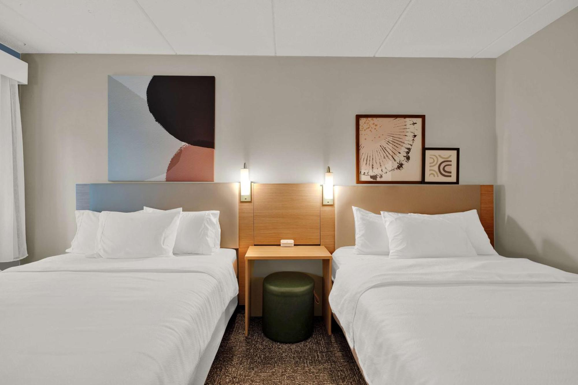 Spark By Hilton Plymouth Exterior photo